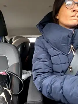 Snapshot of Piediniecollant chatting on November 24, 11:10 am Piediniecollant online show from November 24, 11:10 am