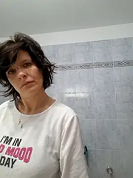 Piediniecollant online show from December 23, 5:38 am