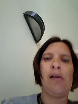Snapshot of Piediniecollant chatting on May 15, 10:11 am Piediniecollant online show from May 15, 10:11 am
