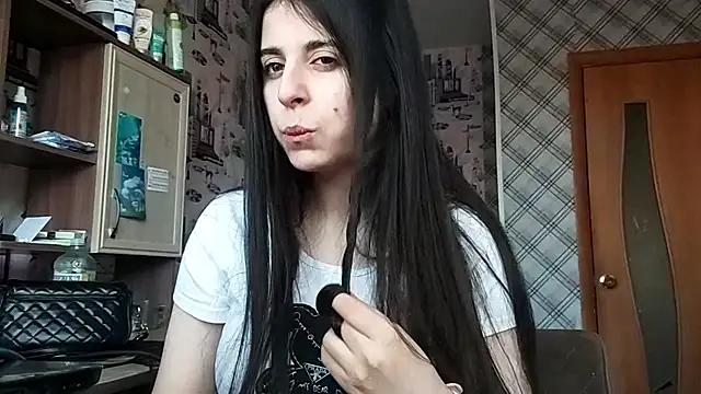 Lina rix online show from December 5, 3:04 am