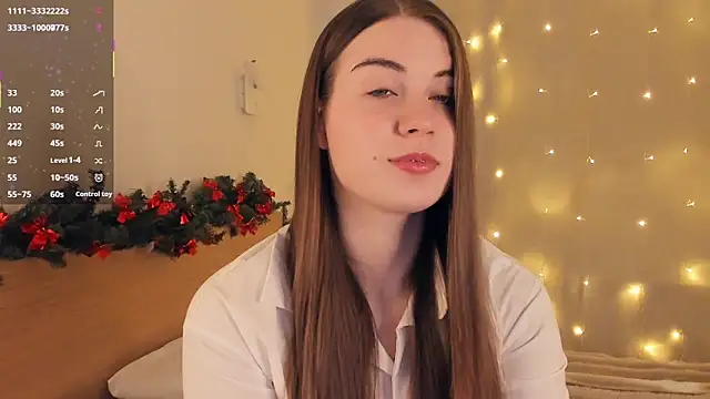 LoreeScialdone online show from December 20, 10:28 pm