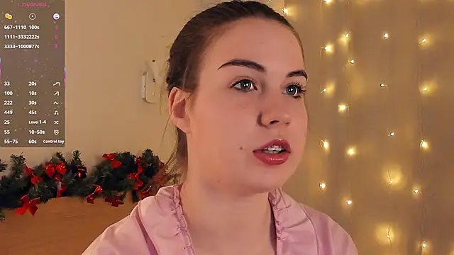 LoreeScialdone online show from December 21, 9:11 pm