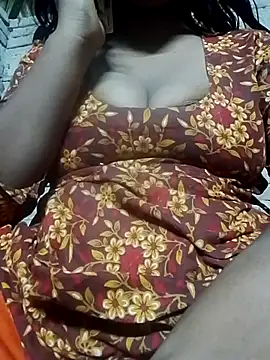 Liza0103 online show from May 2, 11:15 am