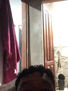 Snapshot of Ralf2011 chatting on November 25, 1:49 am Ralf2011 online show from November 25, 1:49 am