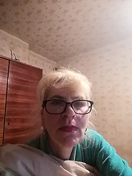 Snapshot of Georgette466 chatting on May 2, 4:17 am Georgette466 online show from May 2, 4:17 am