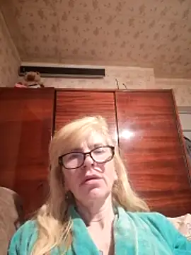 Snapshot of Georgette466 chatting on May 9, 3:01 am Georgette466 online show from May 9, 3:01 am