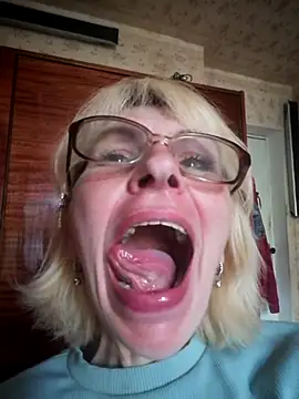 Snapshot of Georgette466 chatting on June 24, 3:44 pm Georgette466 online show from June 24, 3:44 pm