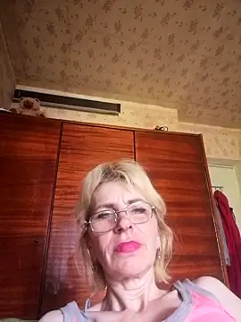 Snapshot of Georgette466 chatting on June 28, 8:42 am Georgette466 online show from June 28, 8:42 am