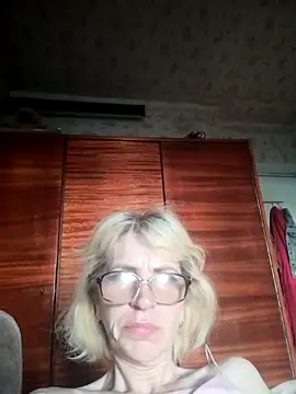 Snapshot of Georgette466 chatting on July 18, 3:22 am Georgette466 online show from July 18, 3:22 am