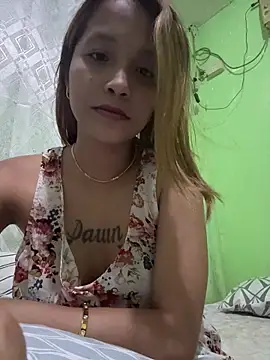 Snapshot of _bitesizedbabe chatting on October 28, 8:18 am  bitesizedbabe online show from October 28, 8:18 am