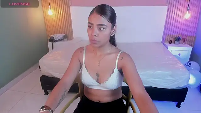 SoffiaDams2 online show from November 2, 11:56 am