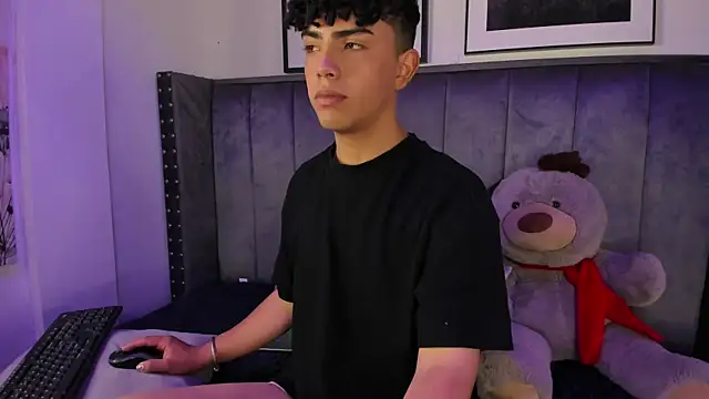 Niick Twiink online show from November 4, 7:57 pm