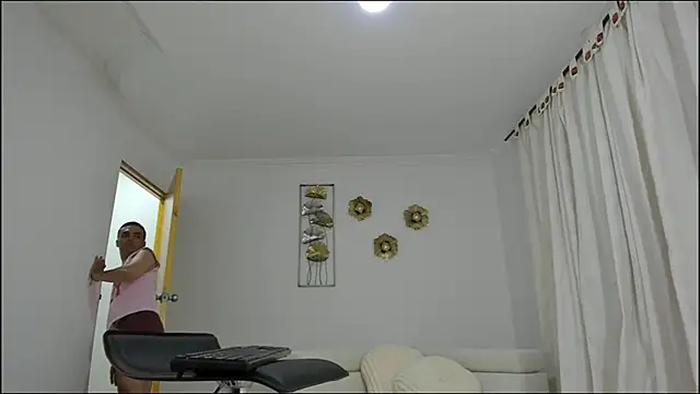 Snapshot of nicoking2025 chatting on October 29, 1:52 am nicoking2025 online show from October 29, 1:52 am