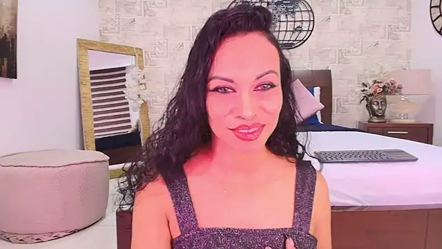 Marilyn Blakee online show from November 14, 1:21 pm