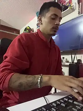 kai storm420 online show from November 10, 11:04 pm