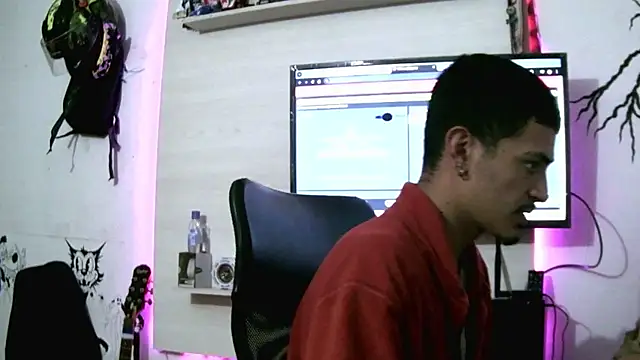 kai storm420 online show from November 17, 5:13 am