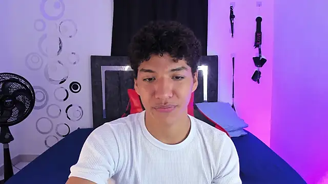 Maximiliano Khalil online show from November 19, 7:47 pm