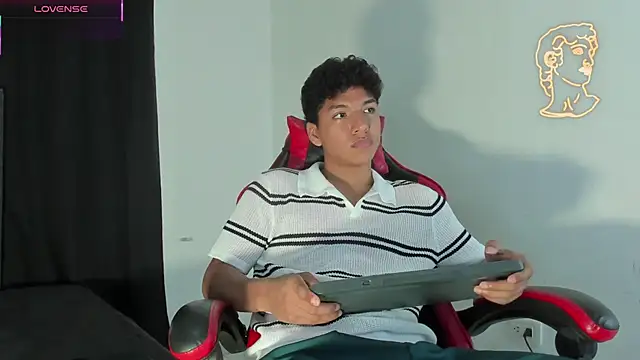 Maximiliano Khalil online show from March 12, 7:31 pm