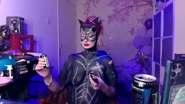 DaniDoodles420 online show from April 28, 10:15 pm