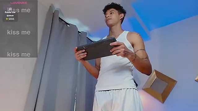 KamiSuarez online show from February 5, 6:23 pm