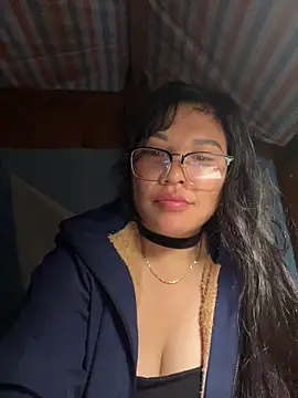 Snapshot of heodat-sexx chatting on May 3, 1:22 am heodat-sexx online show from May 3, 1:22 am