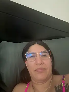 scarlethsb33 online show from March 16, 2:17 am