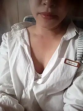 Snapshot of Bamboo-niee123 chatting on November 6, 5:08 am Bamboo-niee123 online show from November 6, 5:08 am