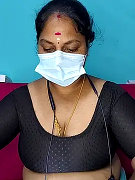 deepikasree143 online show from November 17, 8:03 pm