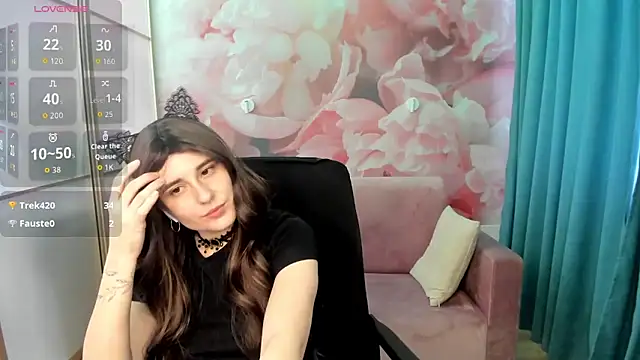 DemmyRose online show from December 4, 8:01 am