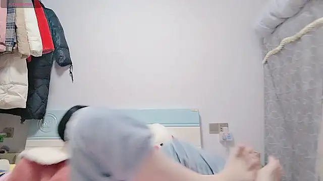 Yan61 online show from November 9, 12:20 am