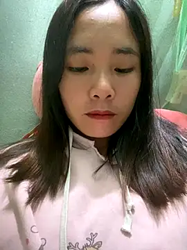 Snapshot of Elysia-007 chatting on October 31, 12:22 am Elysia-007 online show from October 31, 12:22 am