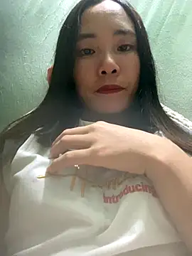 Snapshot of Elysia-007 chatting on November 6, 12:39 pm Elysia-007 online show from November 6, 12:39 pm