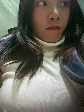 Snapshot of Elysia-007 chatting on December 5, 5:49 am Elysia-007 online show from December 5, 5:49 am