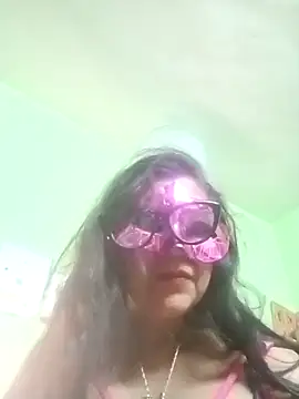 LOVE  RANI online show from December 14, 4:29 am