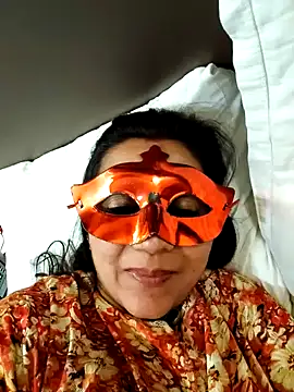 Snapshot of LOVE__RANI chatting on May 5, 3:47 am LOVE RANI online show from May 5, 3:47 am