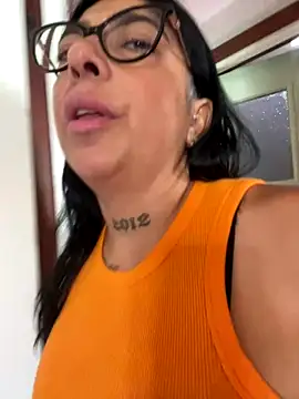 Snapshot of solmorochia chatting on December 4, 2:59 pm solmorochia online show from December 4, 2:59 pm