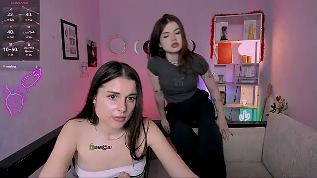 Snapshot of isabel_wave chatting on May 10, 10:37 pm isabel wave online show from May 10, 10:37 pm