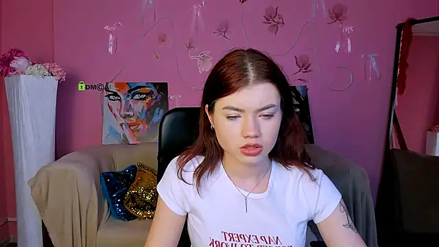 Snapshot of isabel_wave chatting on June 19, 7:06 pm isabel wave online show from June 19, 7:06 pm