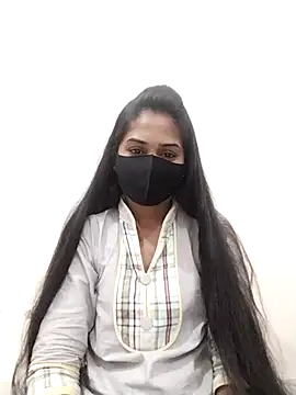 Green LaDY66 online show from November 11, 4:07 pm