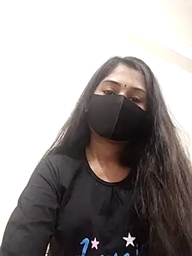 Green LaDY66 online show from November 29, 6:27 am