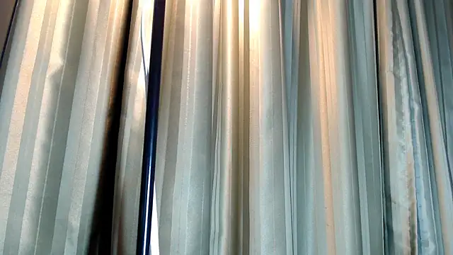 LIYXS online show from December 16, 2:27 am