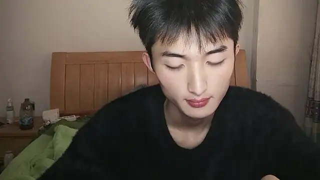 N228 online show from December 19, 8:21 am