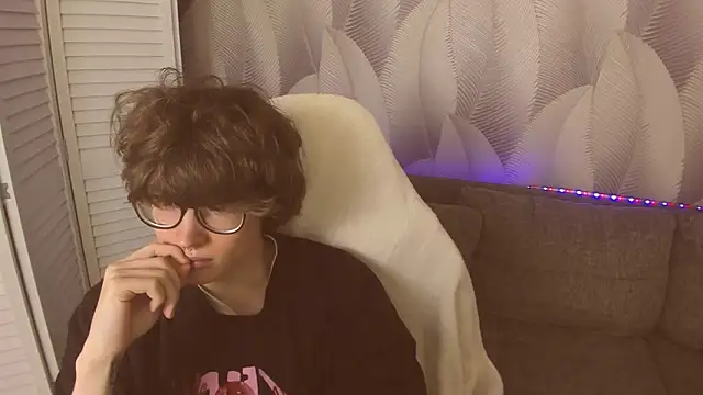 Syndy Dels online show from February 12, 3:51 pm