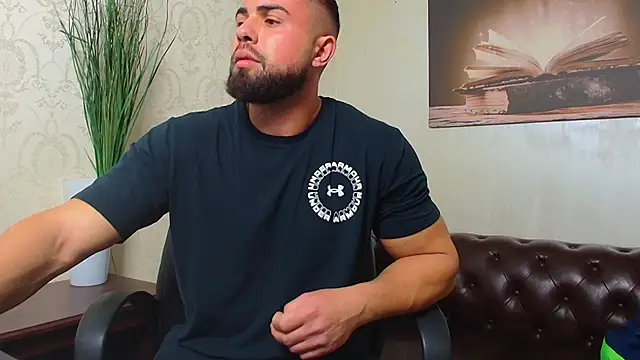 HayesWood online show from November 29, 5:43 am