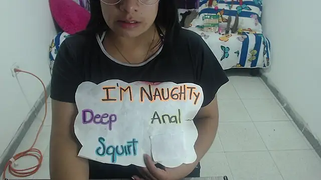 Snapshot of Alanafire chatting on November 8, 12:27 pm Alanafire online show from November 8, 12:27 pm