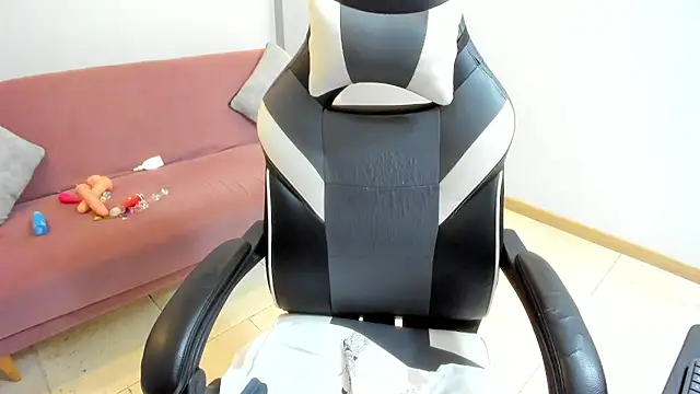 Julietta01 online show from November 8, 3:07 am