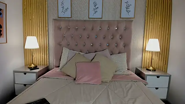 KamyGlam online show from June 13, 8:18 pm