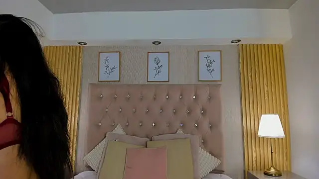 KamyGlam online show from July 4, 8:26 pm