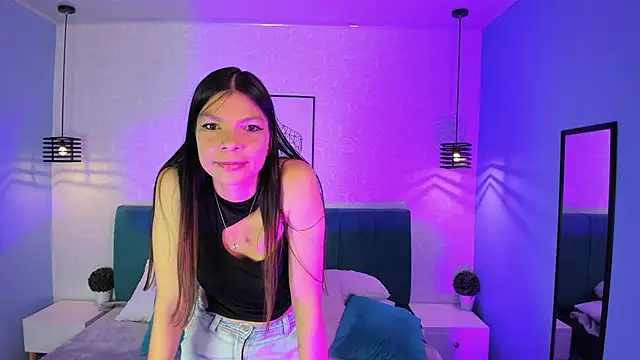 Snapshot of samantaortega__ chatting on November 28, 8:22 pm samantaortega online show from November 28, 8:22 pm