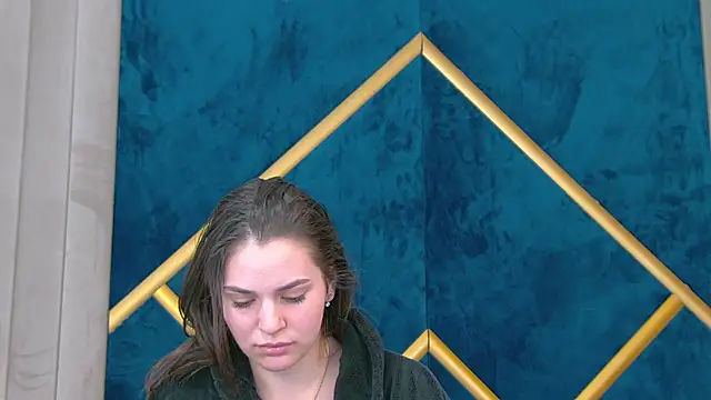 Snapshot of MisteryBlush chatting on October 28, 8:22 pm MisteryBlush online show from October 28, 8:22 pm